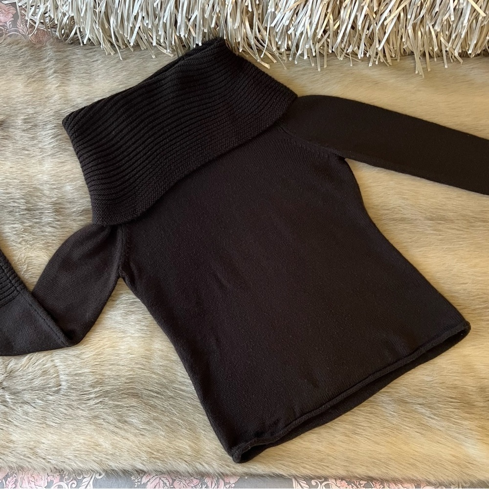 TAHARI Brown Turtleneck Cowl Neck Long Sleeve S Warm Sweater